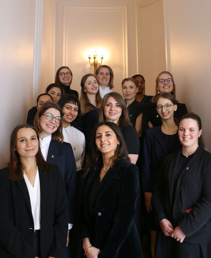 travail emploi cadre employé hotellerie paris hotel luxe palace 